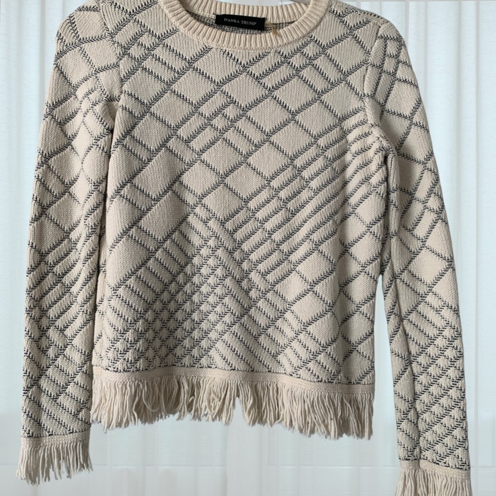 Cream Diamond-Pattern Fringe Crew Sweater